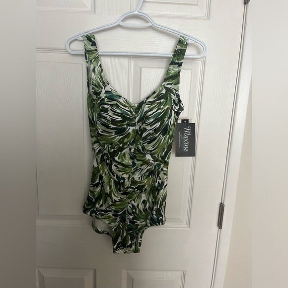new Maxine of Hollywood one piece swimsuit size 8 green tropical print - Picture 1 of 3